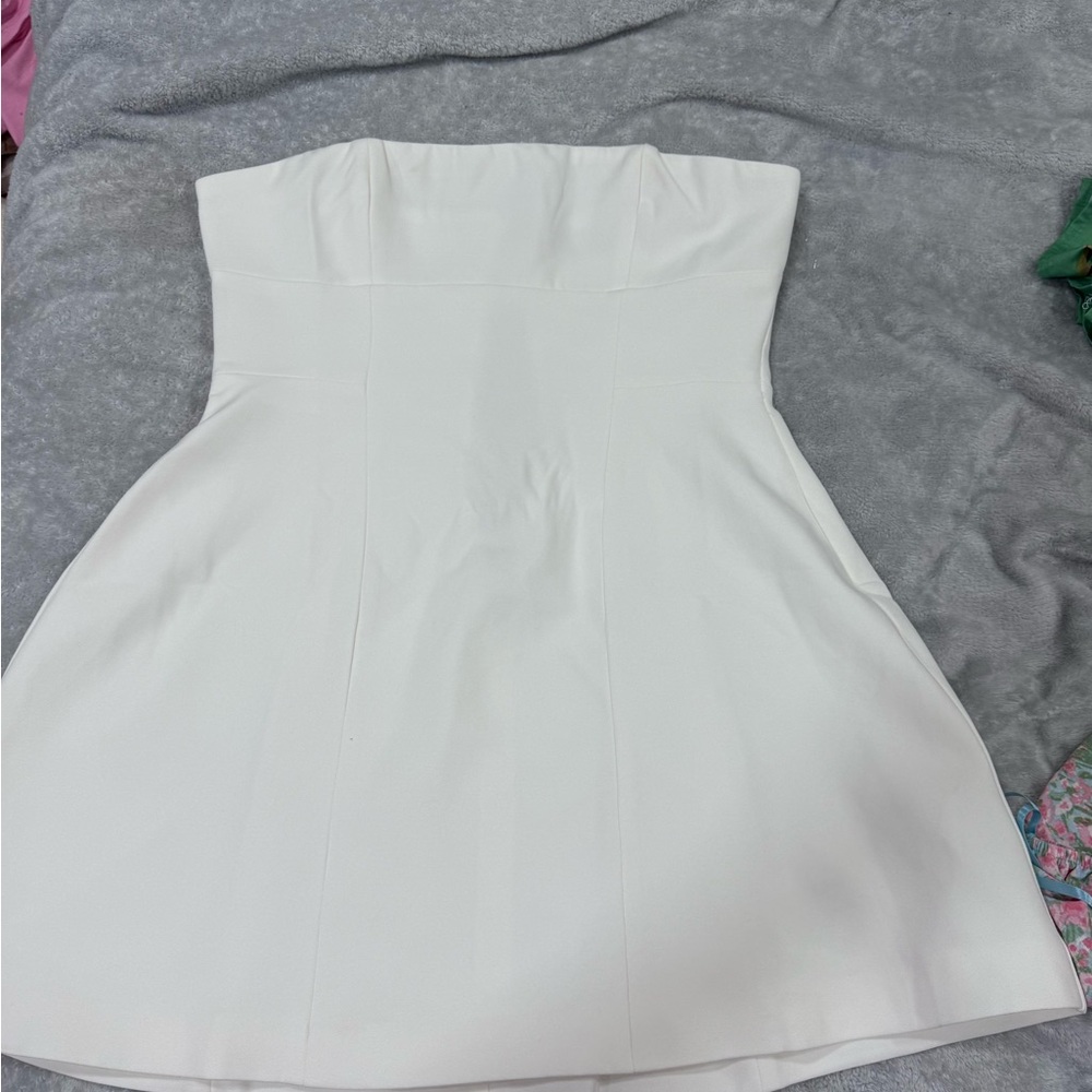 Chic Strapless White Mini Dress